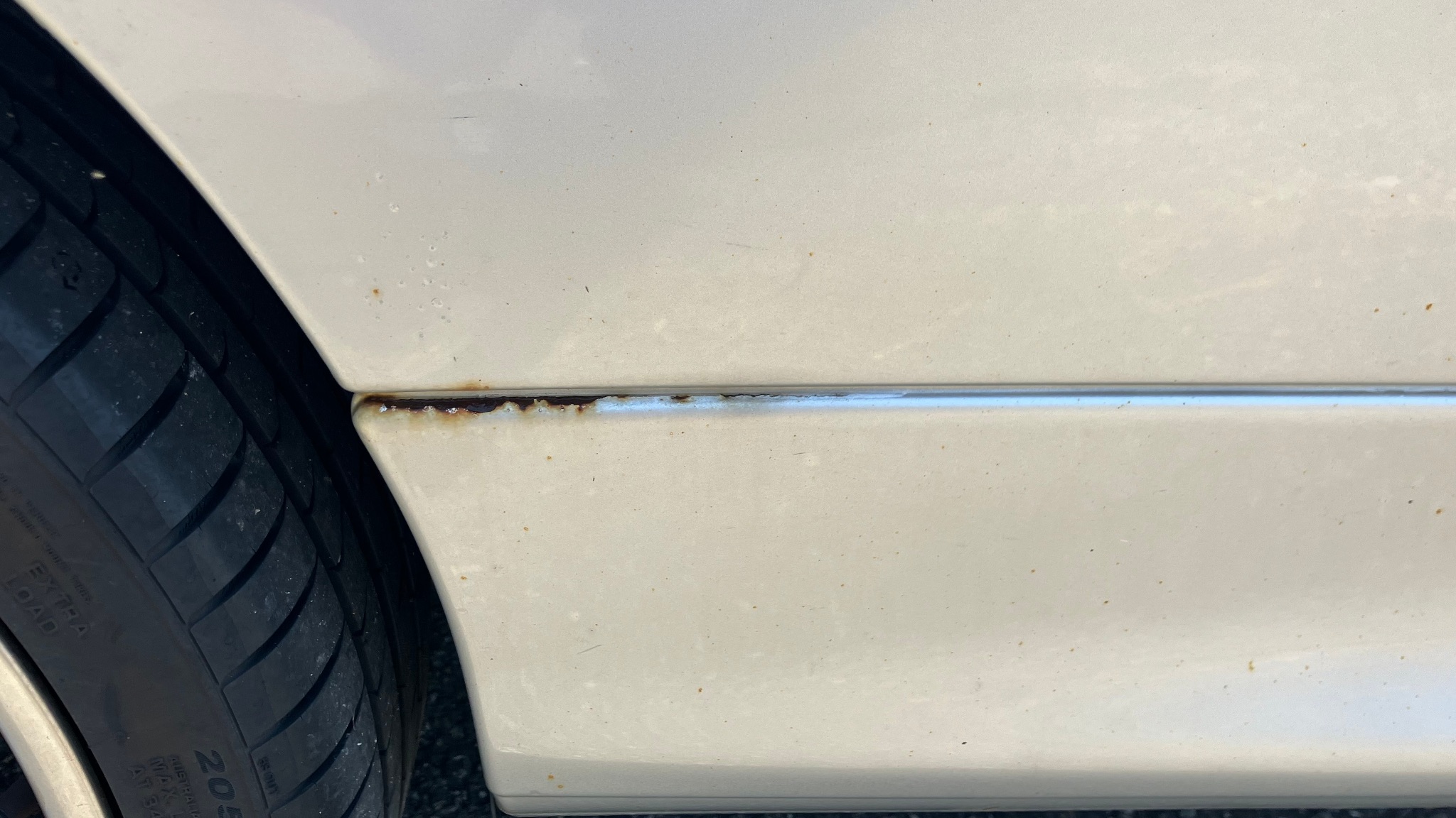 206 CC 2006 - Défaut bas de caisse côté droit