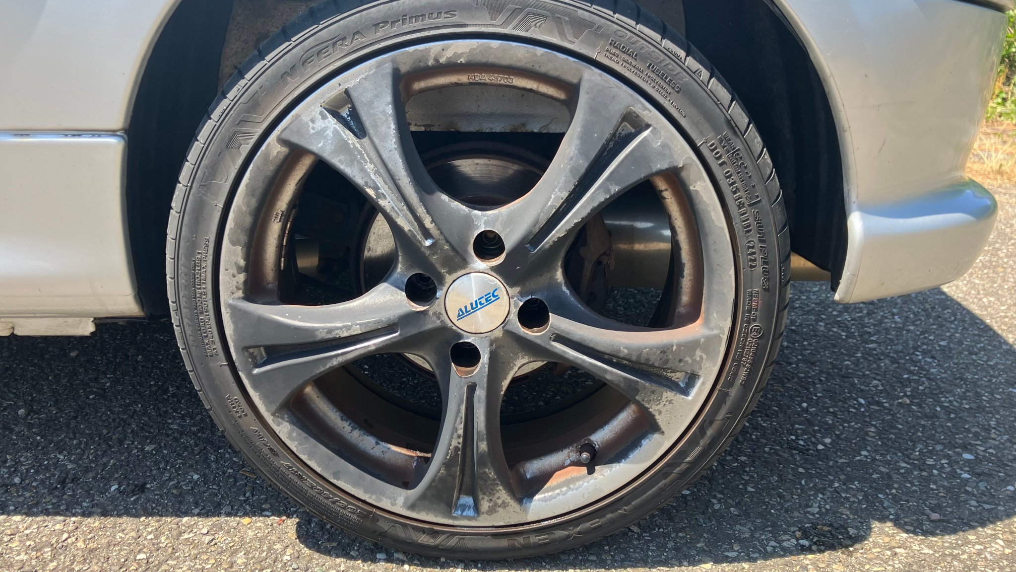 206 CC 2006 - Vue état jante arrière gauche